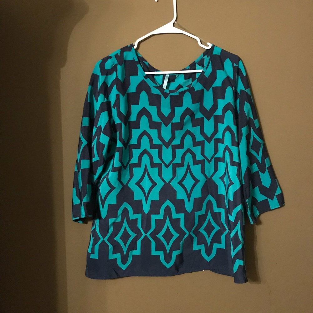 Moonlight Boutique Open Back 3/4 Tee